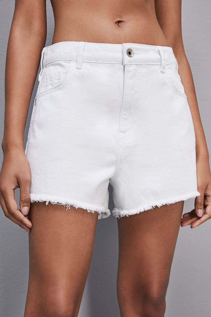 Patrizia Pepe Essential White Bull Denim Shorts ασπρα | PUSNIEC-24